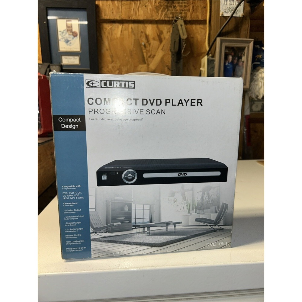 Curtis Compact DVD Player Progressive Scan DVD1053 New In Box
